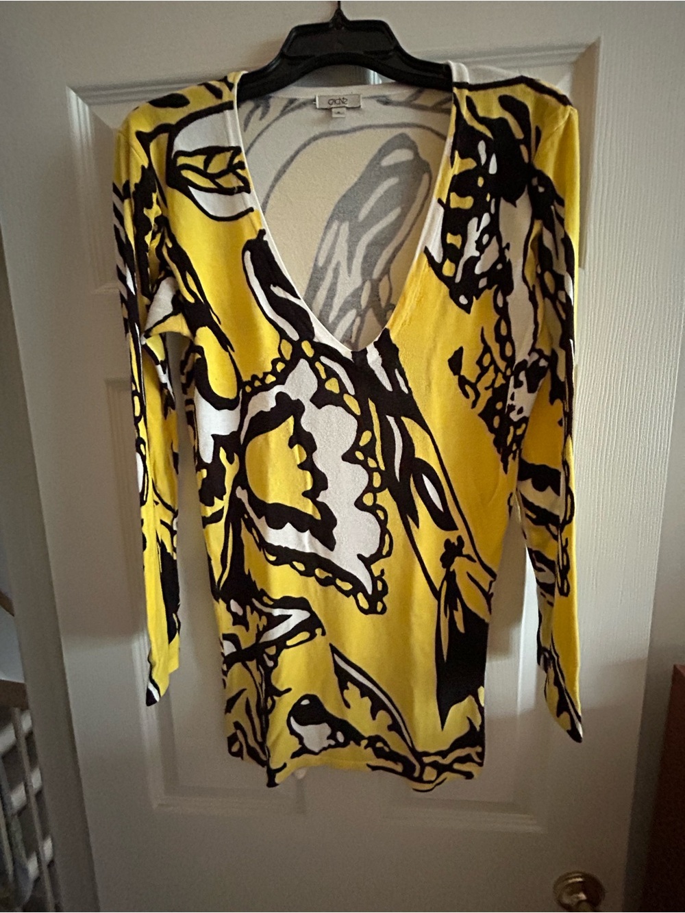 Cache Yellow Black White Floral V-Neck Long Sleeve Top